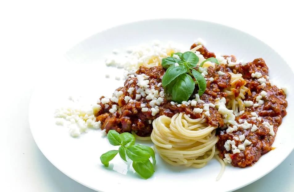 Prosty przepis na thermomix spaghetti bolognese, który zachwyci smakami